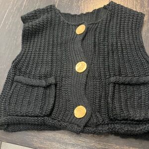 Sweater vest